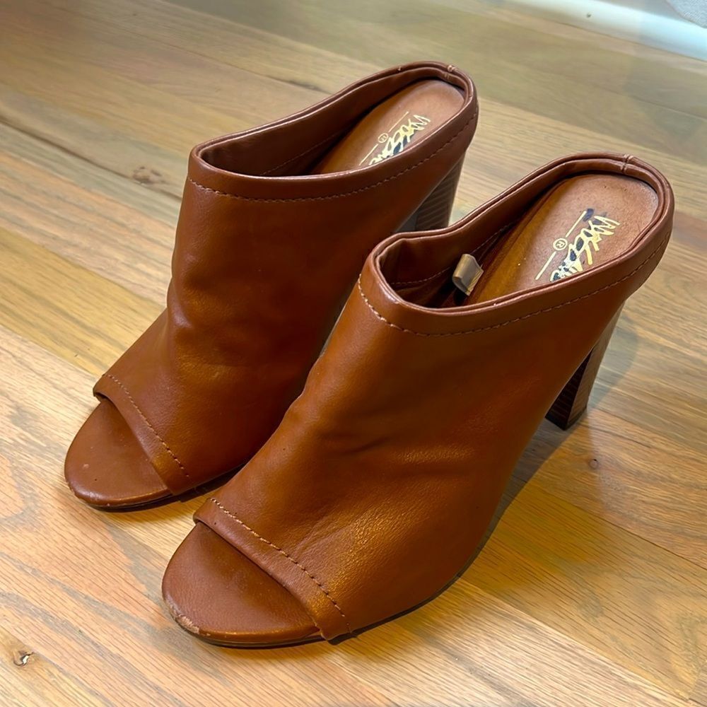 Mossimo Peep Toe Heeled Booties